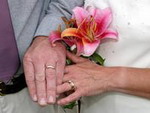 Пенсионеры вступают в брак повторно