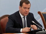 Д. Медведев рассказал о повышении пенсий и зарплат в 2018 году