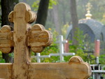Как правильно вести себя на кладбище