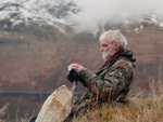 Добровольный Робинзон: британец 40 лет живет отшельником в горах Шотландии