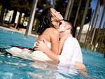 Интимные отношения в бассейне мешали отдыху пенсионерки